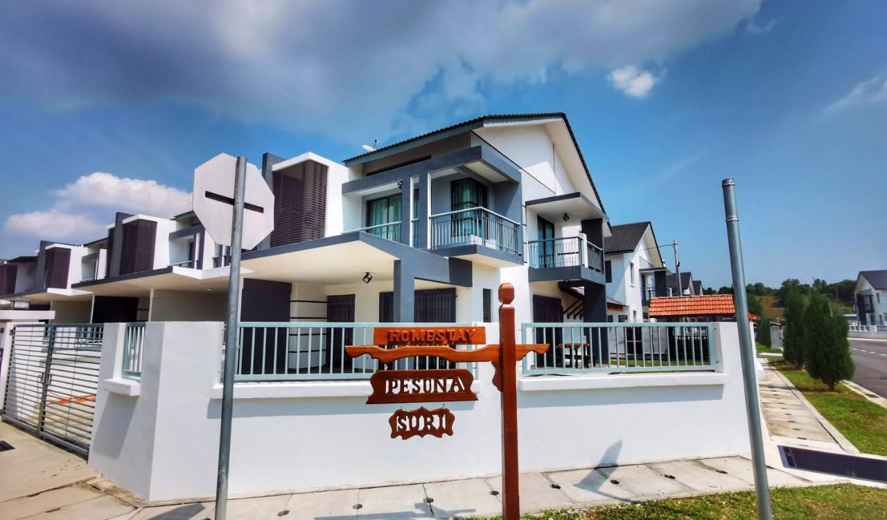 Pesona Suri Homestay Batu Pahat Ngoại thất bức ảnh